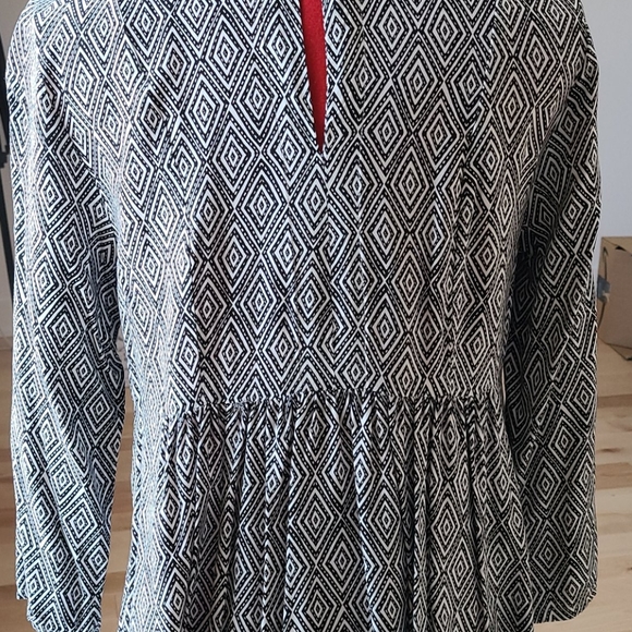 H&M black and white geometric shape dress - Picture 6 of 7